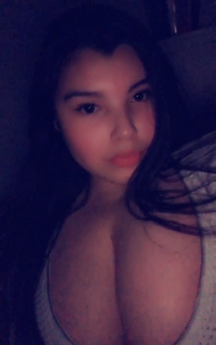 xplicitgem's tweet image. ☆ 11pm.