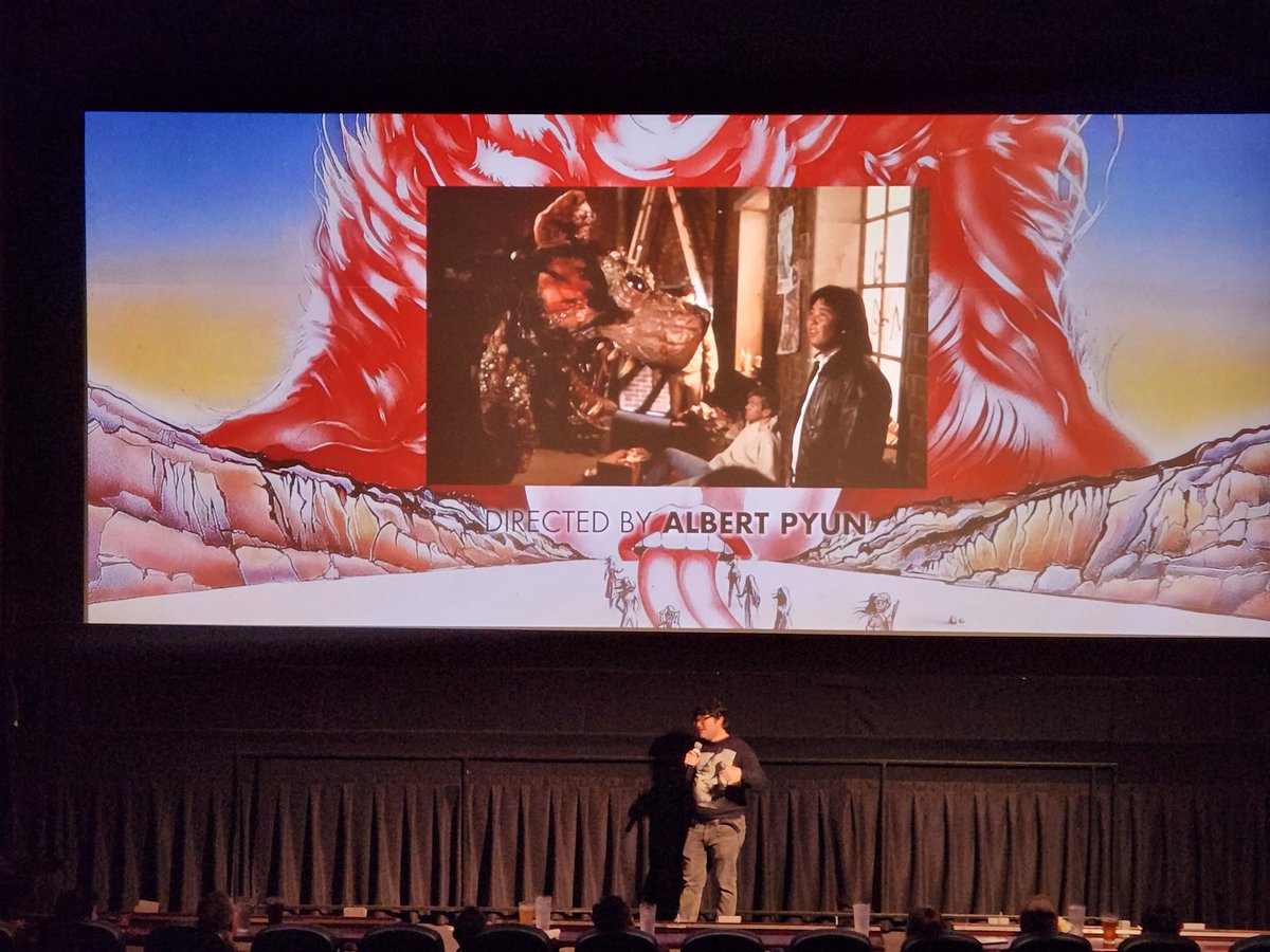 tenchi24's tweet image. Watching Albert Pyun Radioactive Dreams #albertpyun #radioactivedreams #postapocalypse #weirdwednesday #alamodrafthouse