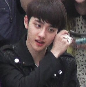oshbae94's tweet photo. Happy Birthday My Love ❤️ ini beliau kalau liat tweetnya eggsoel pasti be like apaan dah my love my love 😆
#HappyKyungsooDay #HappyBirthdayKyungsoo #HappyDODay #ActorDO #weareoneEXO # https://t.co/87dhIov35V