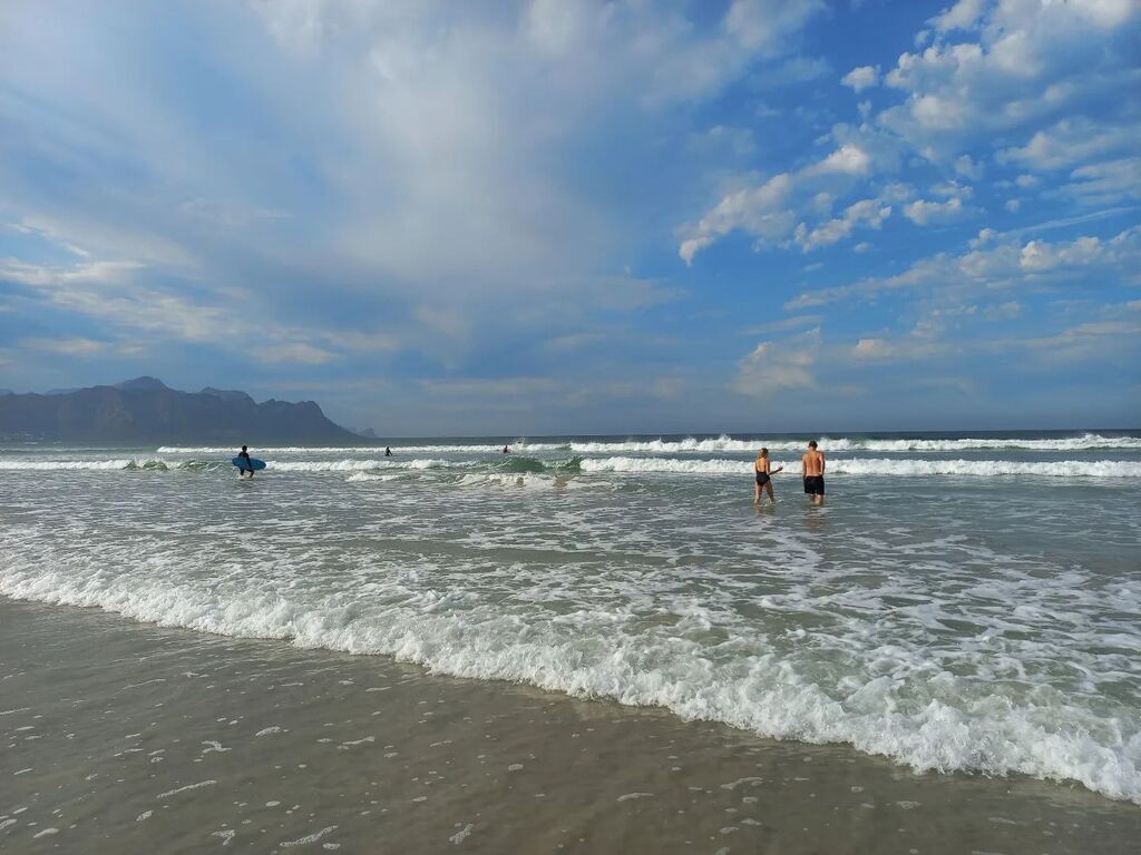 Sea? #beach #strandbeach #falsebay #strand #helderberg #southafrica #anexploringsouthafrican instagr.am/p/CnThuEnqnqG/