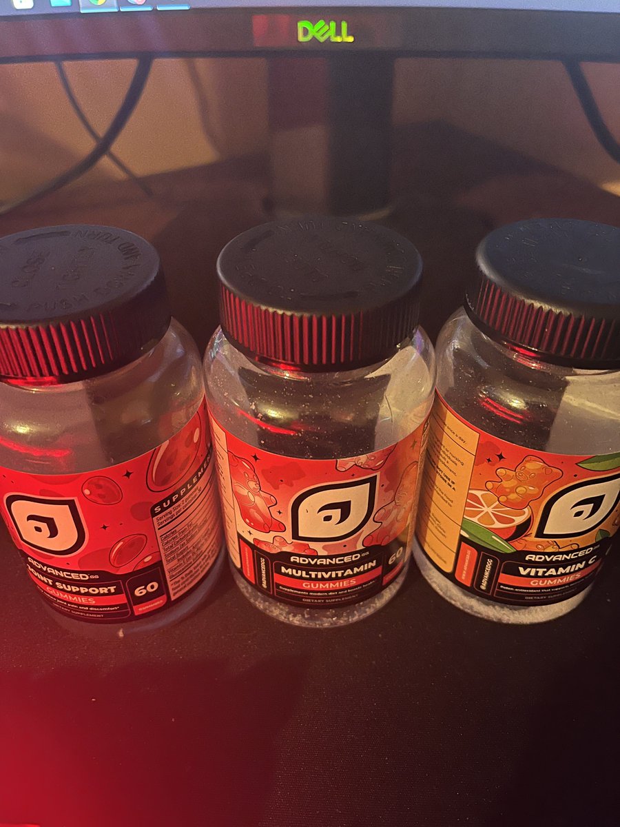 Pznther's tweet photo. Just pounded all 3 of these @ADVANCEDgg gummies! Thank you and will definitely be getting more! https://t.co/uJbuQiCIJi