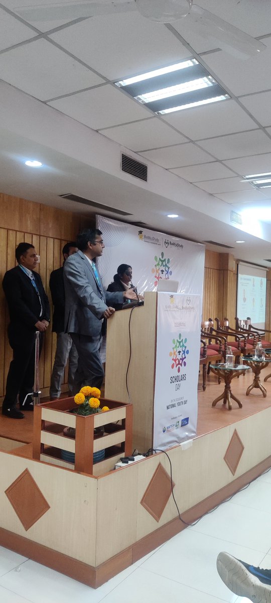 RehmanSalma's tweet image. Mr Ashish Jha, Chief of Content and Communications, addressing the scholars on @Buddy4Study&apos;s Scholar&apos;s Day celebration. #ScholarsDayB4S #Buddy4Study
