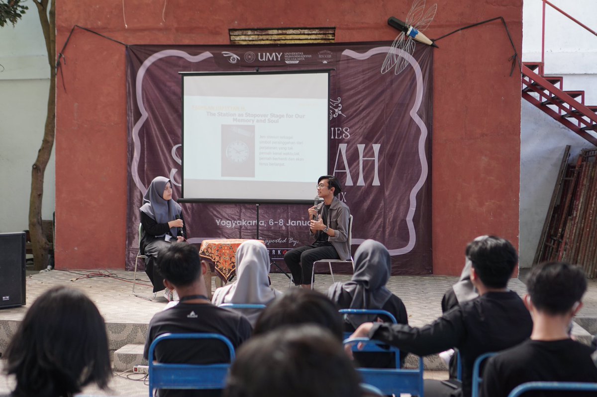 RPC_UMY's tweet photo. [DOKUMENTASI DAY-2]

Sabtu, 7 Januari 2023 telah dilaksanakan Sarasehan pameran perdana RPC 19 dan juga open gallery yang berlangsung di Sangkring Art Space. 

Kegiatan Sarasehan ini di ikuti oleh pameris Pameran Perdana RPC 19, Pengurus RPC 17 dan 18 Serta para pengunjung. https://t.co/y4rIkQ32Qj