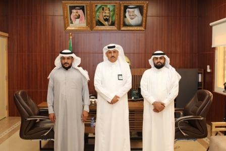 albirk1422's tweet photo. || خبر ||
برعاية سعادة محافظ البرك المكلف، وبدعم من مؤسسة سالم بالحمر وعائلته الخيرية، #بر_البرك تسلم مسكناً لأحد المستفيدين.
https://t.co/axK59oFfWN https://t.co/BwpnWgLK2i