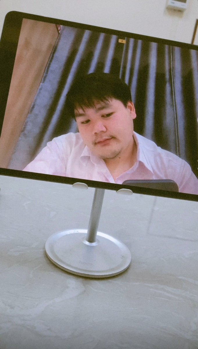 เต็มจอเลย 😬😬😬😬