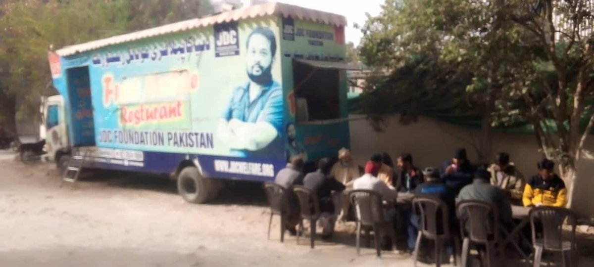 jdcfoundationpk's tweet photo. Images of the JDC Free Mobile Restaurant's breakfast service this morning as seen from Shariah Faisal.
jdc #jdcfoundation #jdcfreemobilerestaurant #shahraefaisal #give #support #joinhandswithjdc https://t.co/xjBmwaKHjg