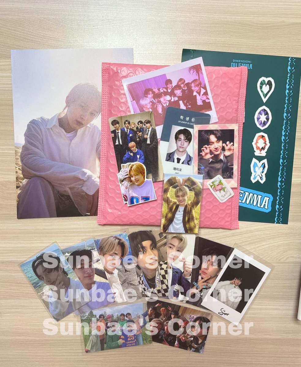sunbaescorner's tweet photo. WTS/LFB
Enhypen Official Merchandise Lucky Mailer
199 pesos 

Available on our shopee
https://t.co/qCB1UUwH4W

🏷 enha jungwon jay jake sunghoon heeseung Niki sunoo mystery pack bubble mailer https://t.co/EaeNRTp1Hq