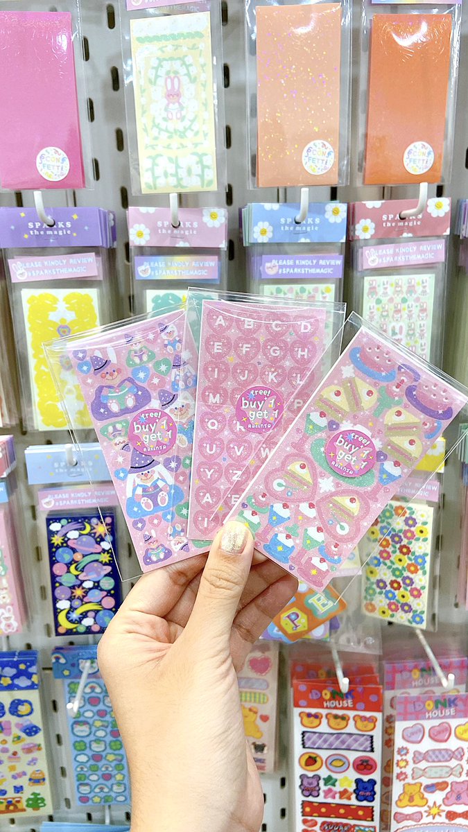 💝 1 free 1 🔥 จำนวนจำกัด! สติ๊กเกอร์โฮโลแกรม 2 แผ่นเพียง 35฿ 🔥 now at I FOUND 💝grab yours before gone!⚡️ 

⚡️เฉพาะสินค้าที่ติดสติ๊กเกอร์ 1 free 1 นะคะ ⚡️

☎️ หน้าร้าน <a href="/ifoundsthgood/">ifoundsomethinggood</a> 
✨ siam square one 3rd floor
✨ mega bangna (soon) 
#sparksthemagic #sparksthemagicupdate