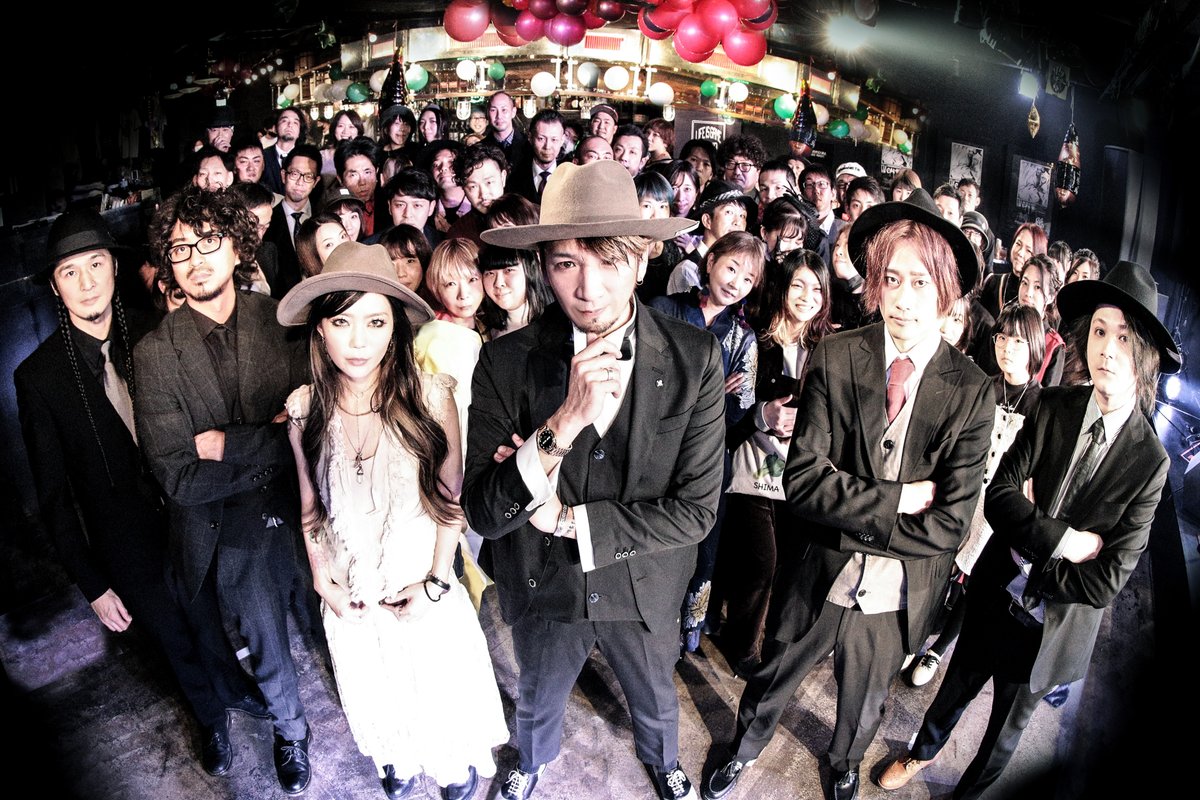 OLEDICKFOGGY's tweet photo. 明日よりツアー開始！！
「OLEDICKFOGGY x THE CHERRY COKE$ / 2 MAN TOUR 2023」
1月13日（金）東京 新宿LOFT
1月21日（土）大阪 心斎橋 ANIMA
1月22日（日）愛知 名古屋 CLUB UPSET
WネームＴシャツ、ロンＴ、パーカーも会場にて販売開始！
https://t.co/gsmOlIV31t
oledickfoggy.ticket@gmail.com https://t.co/0u1Jqr6BlD