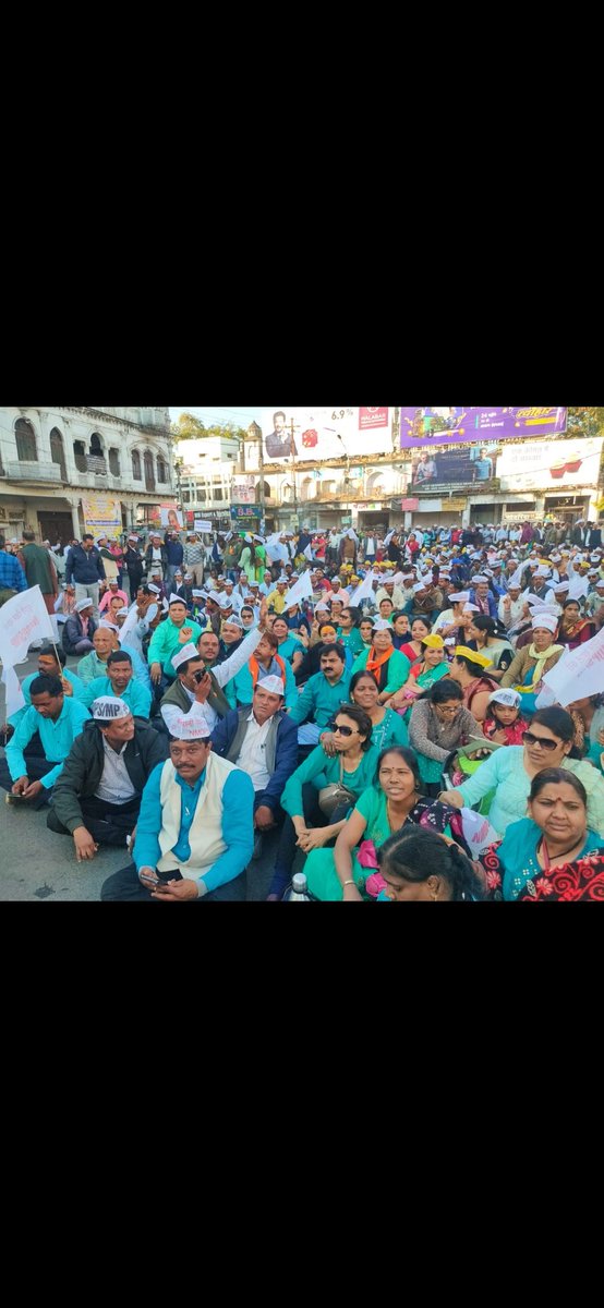 Archana Gomasta (@gomastaarchana) on Twitter photo *वहां तूफान भी हार जाते हैं*
*जहां कश्तियां ज़िद पर होती हैं*
#पेंशन नहीं तो वोट नहीं
#पेंशन हक है लेकर रहेंगे
#OPS_for_MADHYAPRADESH
#voteforops
<a href="/narendramodi/">Narendra Modi</a>
<a href="/nsitharaman/">Nirmala Sitharaman</a>
<a href="/Aamitabh2/">Amitabh Agnihotri</a>
@AmrikFanpsr
<a href="/dksingore/">Dk Singore President of twta</a>
<a href="/vijaykbandhu/">Vijay Kumar Bandhu</a> *वहां तूफान भी हार जाते हैं*
*जहां कश्तियां ज़िद पर होती हैं*
#पेंशन नहीं तो वोट नहीं
#पेंशन हक है लेकर रहेंगे
#OPS_for_MADHYAPRADESH
#voteforops
<a href="/narendramodi/">Narendra Modi</a>
<a href="/nsitharaman/">Nirmala Sitharaman</a>
<a href="/Aamitabh2/">Amitabh Agnihotri</a>
@AmrikFanpsr
<a href="/dksingore/">Dk Singore President of twta</a>
<a href="/vijaykbandhu/">Vijay Kumar Bandhu</a>