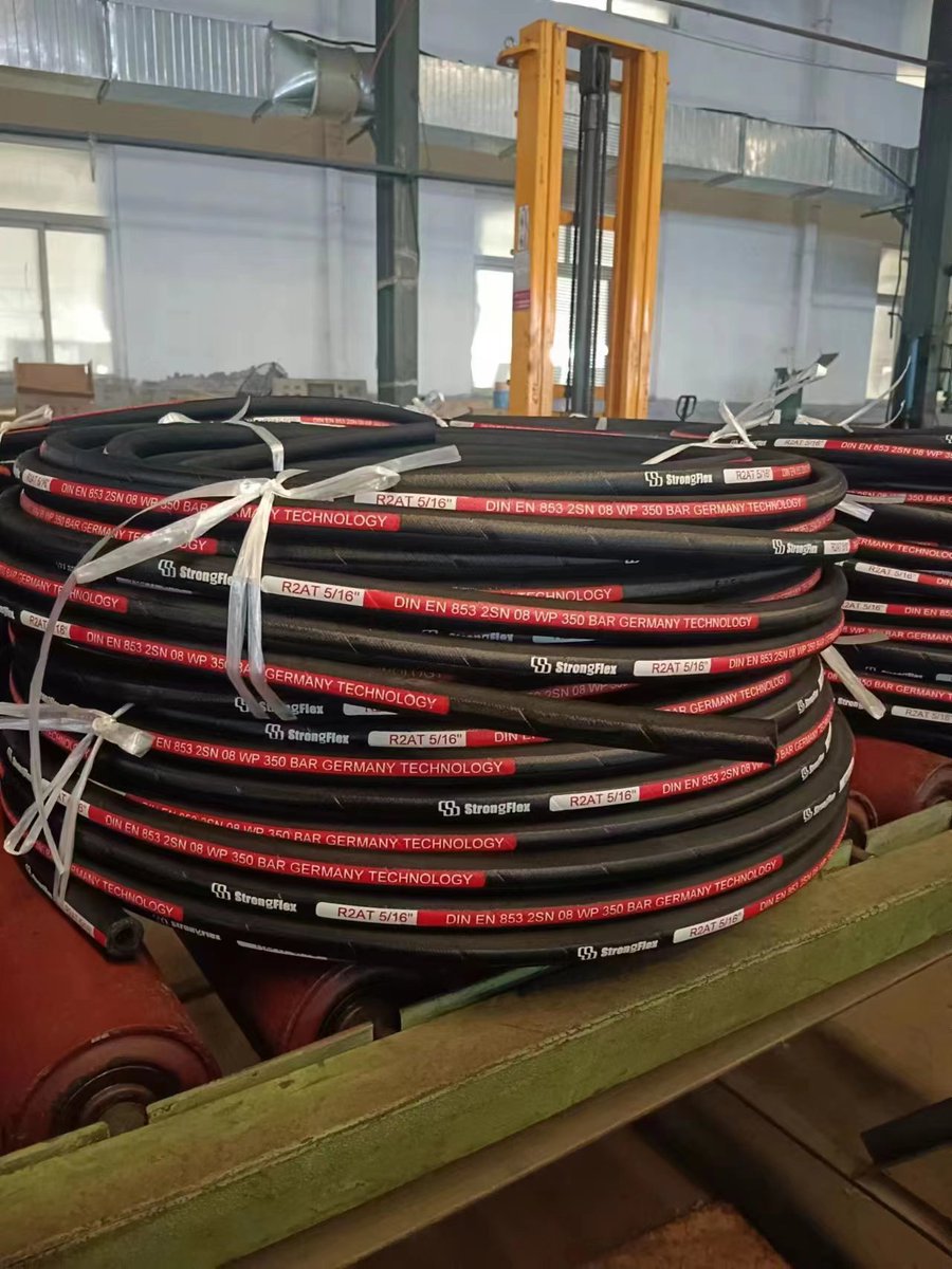 FrankMeng1's tweet photo. Hydraulic hose R1AT, R2AT, 4SP, 4SH, R12, R13, R15, R6,R5,R3, R7, R8. 
Hydraulic Fitting and adapters
Factory Direct Sale
Contact WA:+8617603199015
E-mail: frank@strongflex.com
#hydraulichose #hoses 
#highpressure #fluid #machinery #fittings #rubberhose #flexiblehose https://t.co/OypU9dN6Dv