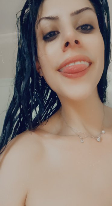 Hi. https://t.co/KFWCd7NYBG