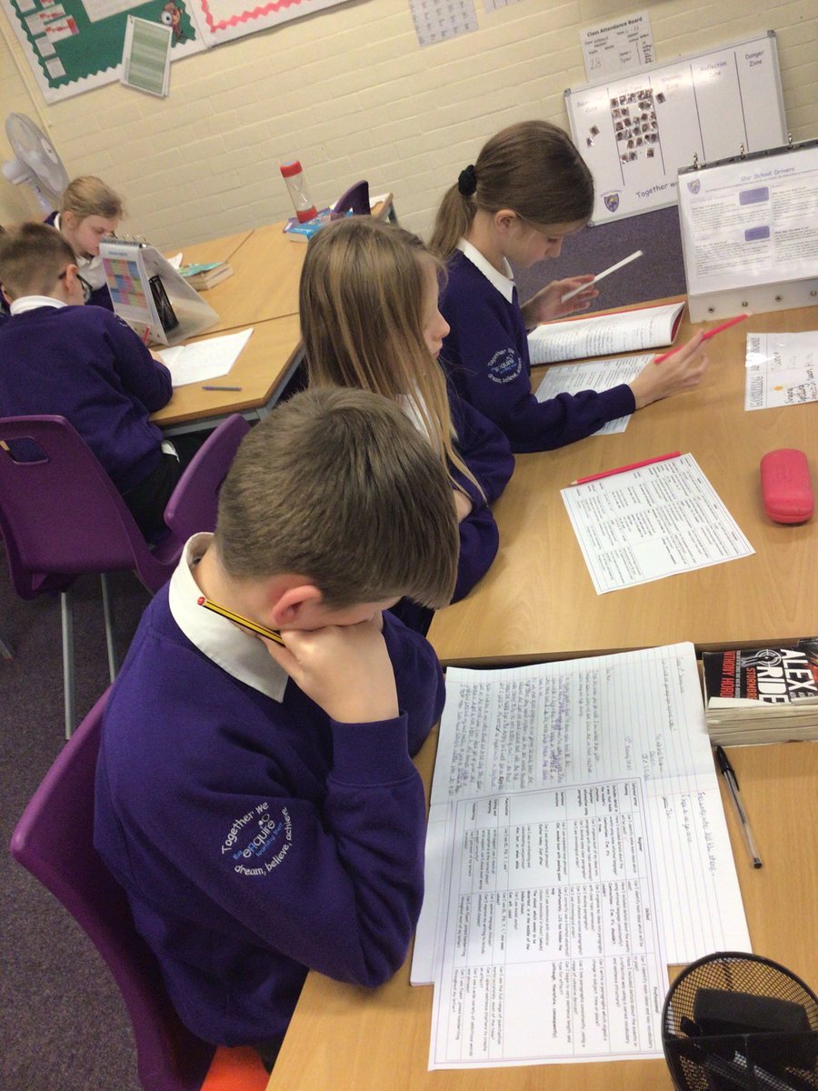 EllistonLeopard's tweet photo. Using a rubric to self assess and up level our writing✏️ https://t.co/q2oobJr03L