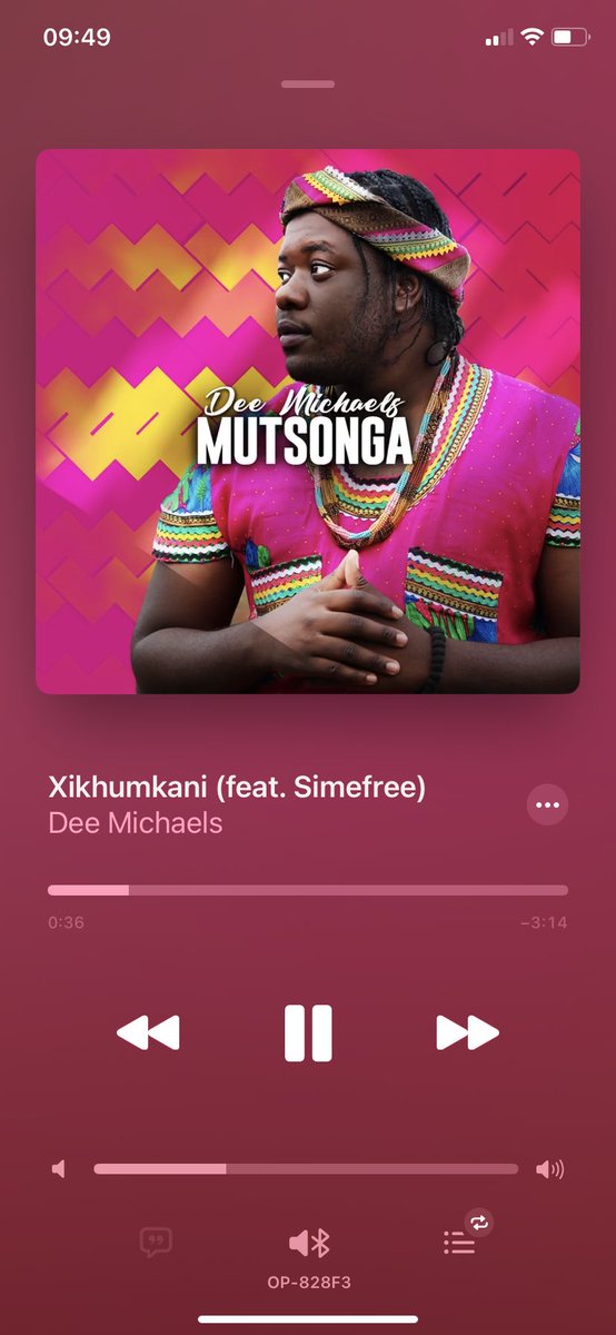 As I was playing music on shuffle <a href="/DeeMichaelss/">MagandzeloAlbumOutNow‼️</a> &amp; <a href="/Simefree/">Simefree</a> just hopped on with "XIKHUMKANI" 🔥🔥🔥🔥 old but gold