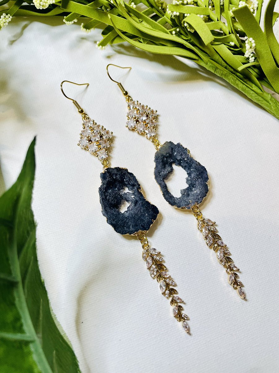 SeewaahOP's tweet photo. I love making jewelry.. or anything really. 🥹 I’ve always loved crafting and creating something unique. My grandma was the same. 💕💕💕 https://t.co/WLzSvzrb5I