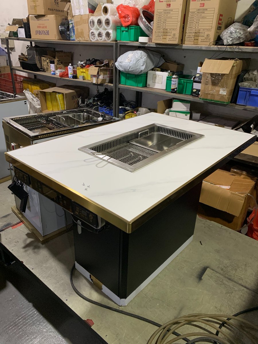 VdNtmxbLdQD88cp's tweet image. Smokeless black gold tube barbecue hot pot integrated table无烟黑金管烧烤火锅一体桌，商用烤涮一体桌，涮烤一体桌，烧烤可配烧烤网或者烧烤盘，接近碳烤口感，#table #hotpottable #bbqtable #BBQtable #烤涮一体桌 #烤涮一体火锅商用 #下排烟烤涮一体桌 #无烟烤涮一体桌 #商用烤涮一体桌