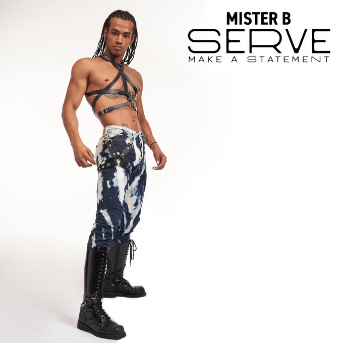 Find your own style with the Mister B SERVE leather Harnesses. 

#serve #icon #legend #pose #iconic #legendary