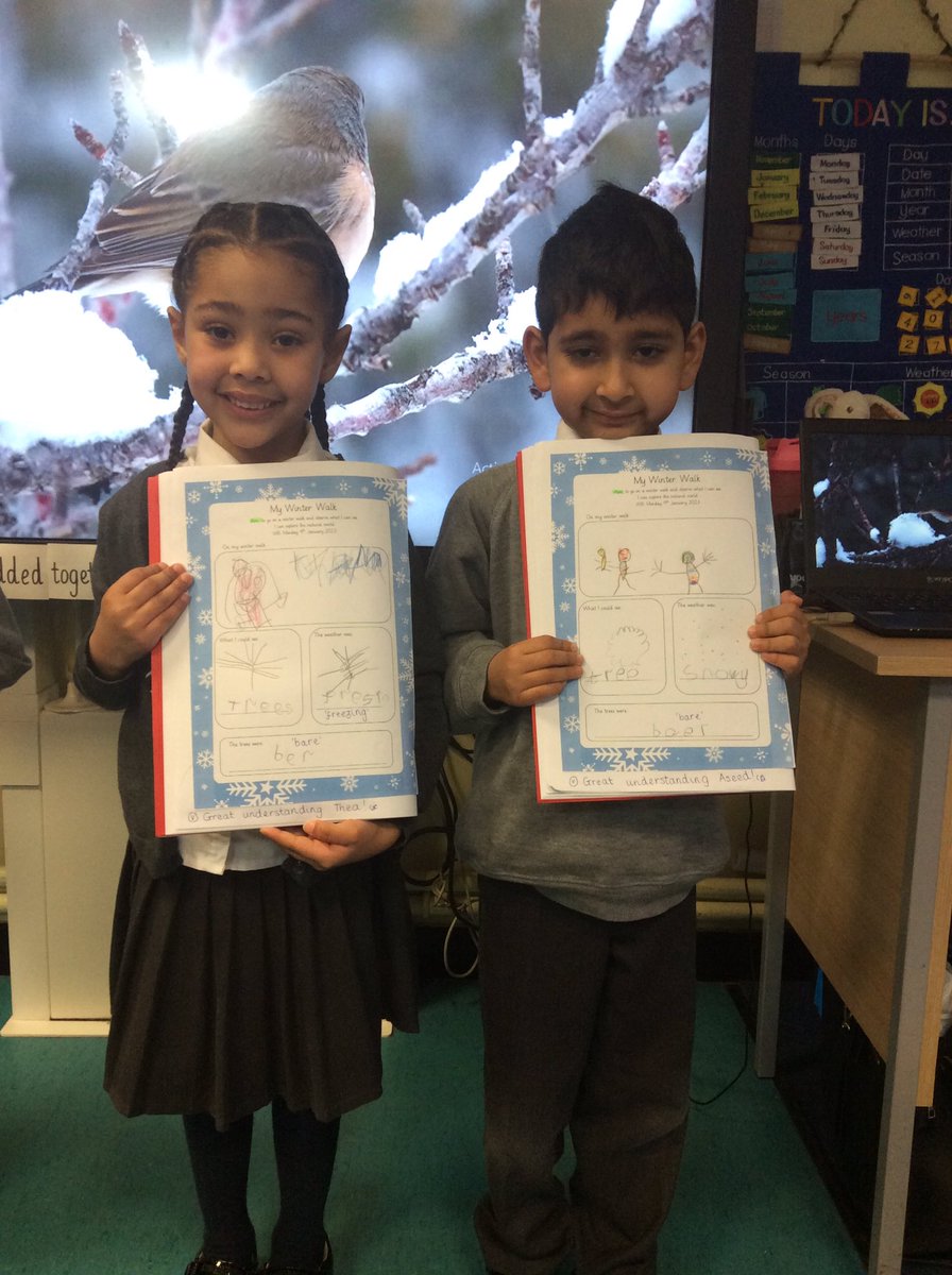 StBernsPrimary's tweet photo. RCB enjoyed going on a winter walk yesterday. We then created our own winter fact files! #stbernsreception #stbernstopic #stbernsunderstandingtheworld https://t.co/sw9qm1F8iK