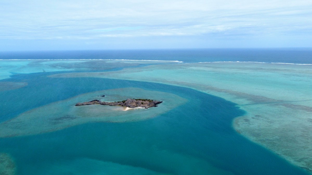 Île Hermitage à Rodrigues 🏖🇲🇺

Vidéo sur la playlist : youtube.com/playlist?list=…
.
.
.
#mauritius #mauritiusisland #mauritius_explored
#mauritiusparadise #mauritiusexplored #rodrigues
#rodriguesisland #rodriguesisland #lagon #plage
#plages #drone #droneshots #dronepilot
