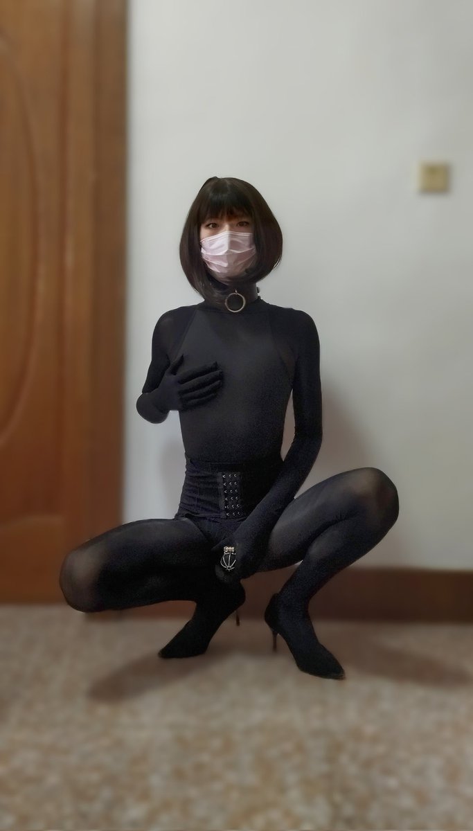 丝滑的黑色连身袜真的很舒服
#丝袜 #贞操锁 #锁奴 #连身袜 #伪娘 #crossdressing