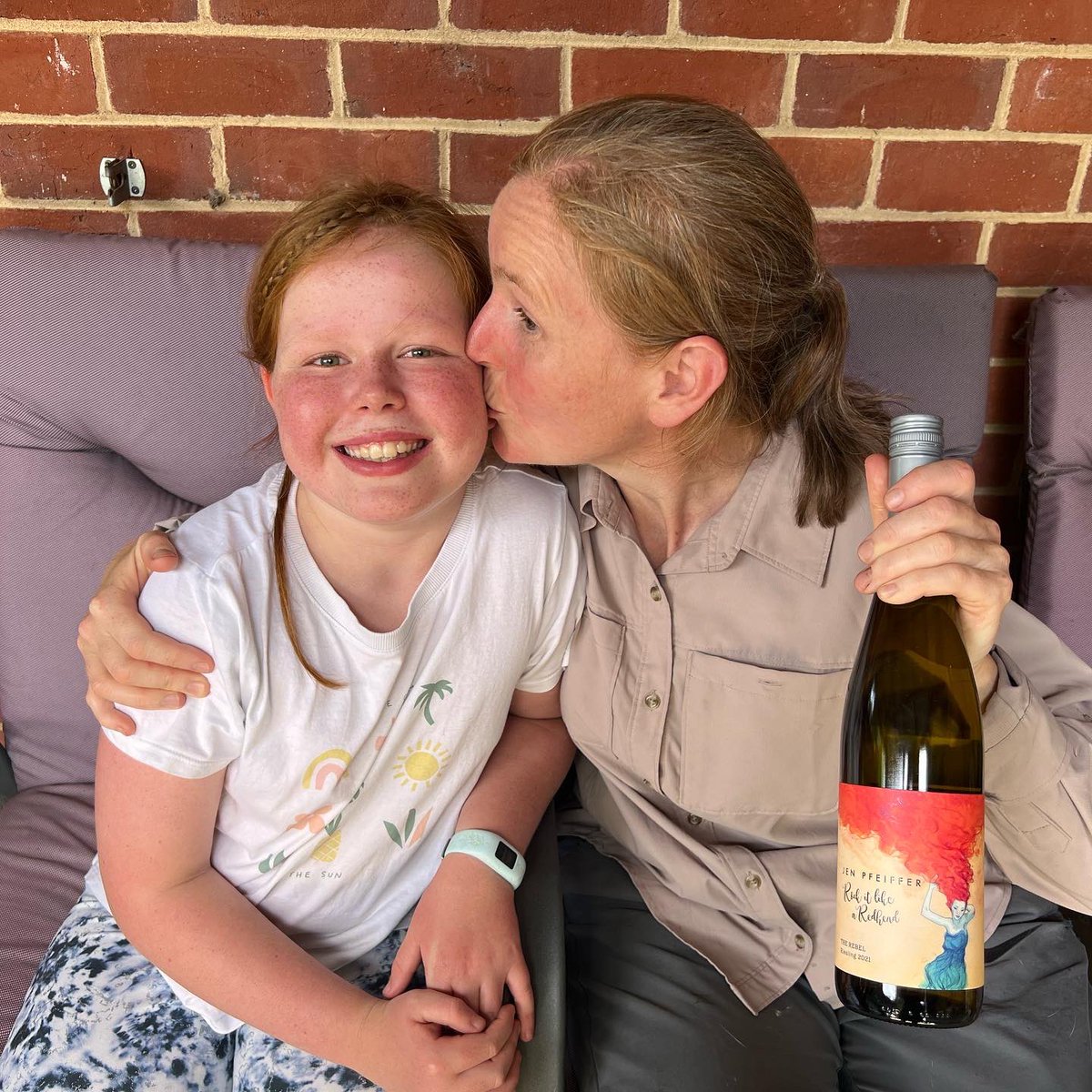 Today Is National Kiss A Ginger Day! And this lucky ginger got TWO lots of kisses today!
1st kiss, Aussie Angels Kerry &amp; Robert, then 2nd kiss, my gorgeous niece (and fellow ginger) Tessa.
Why not rock it like a redhead with your fave JP wine tonight….&amp; maybe even kiss a ginger!