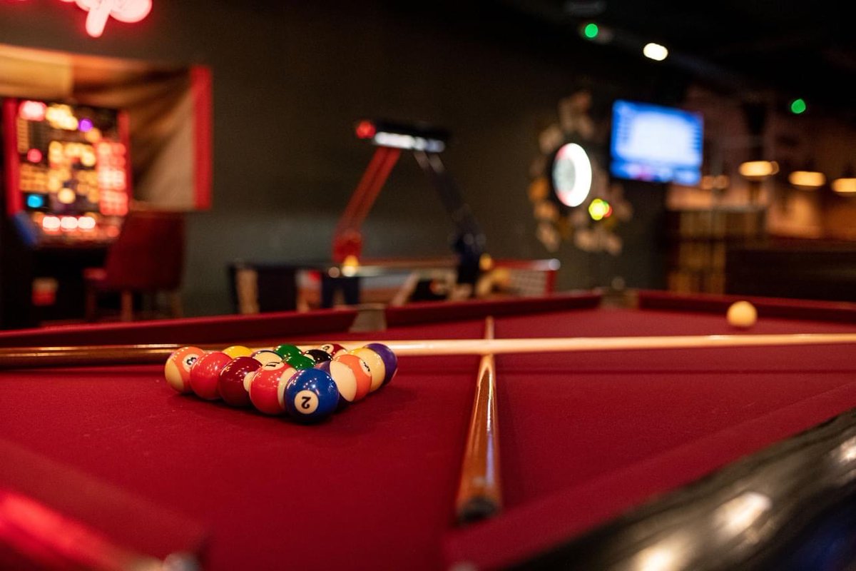 FlemingateBev's tweet photo. 🎱🎯New Games and Social Area at Firepit 🎯🎱
We are loving Firept’s new games area!
-Click here to book one below, 🤩
https://t.co/NU6fbihPCQ
#GamesArea #Firepit #New #Pool #GamesNight #DateNight https://t.co/wDQCh81GQs