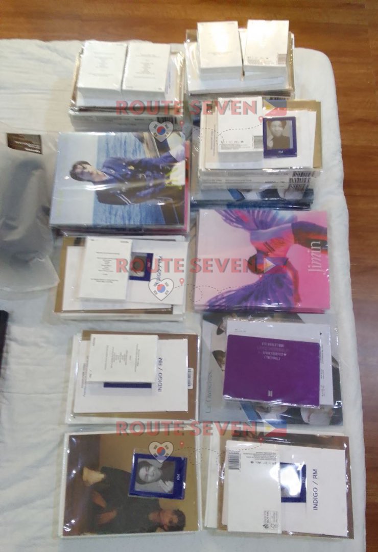 RouteSevenPH's tweet photo. #route7updates 

✈︎ BOX 18 UPDATES &amp; PH ADDRESS ARRIVALS

Merch Included:
〰️ (8) Jimin Photofolio
〰️ (2) BTS Anthology
〰️ (3) OT7 Photofolio
〰️ (6) Jin Photofolio
〰️ (16) RM Indigo
〰️ (1) En- LS Case

Arrived at 01/12 💜 https://t.co/BwO7Bx4lDD