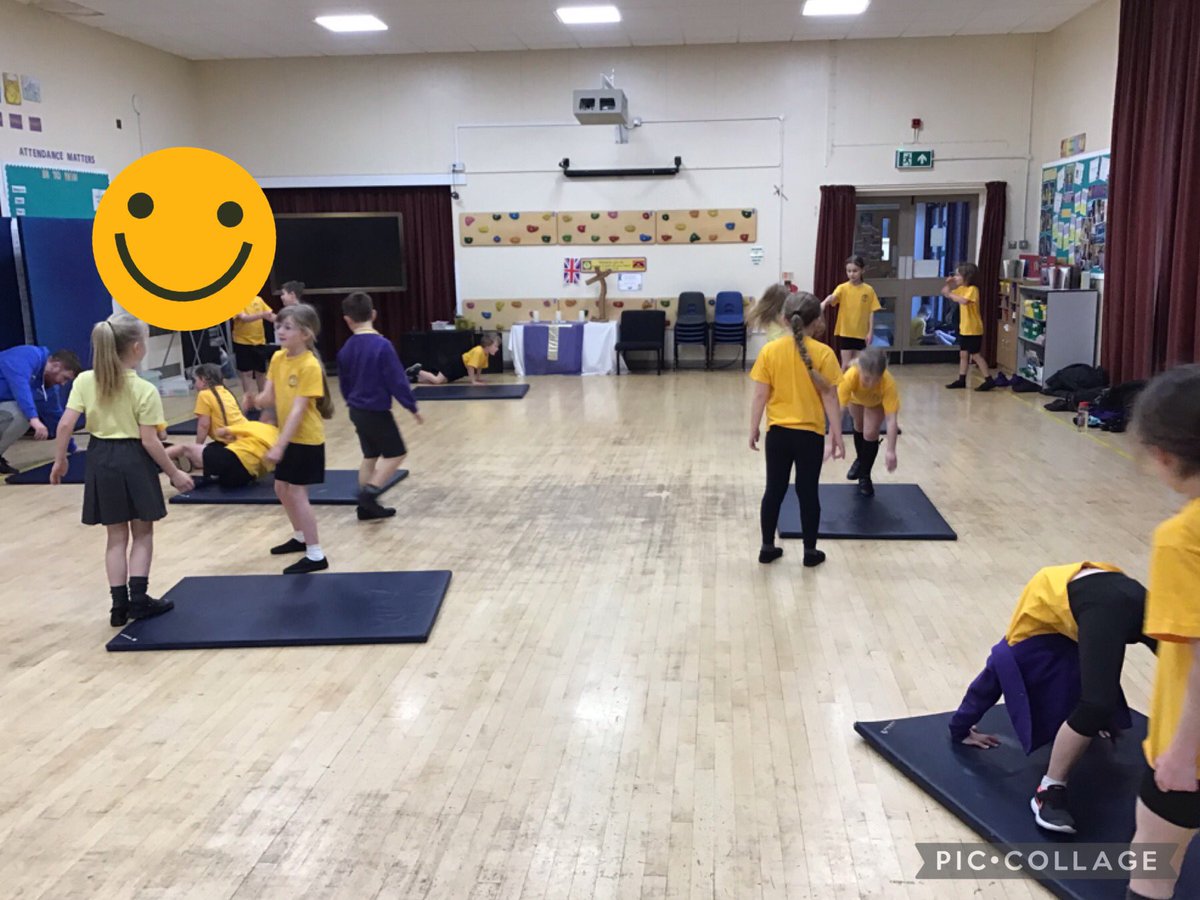 @StAdlington year 3 had great fun during their first gymnastics lesson with @ChorleySSP and are looking forward to developing their skills over the coming weeks. #PE #physicalwellbeing @LT_Trust