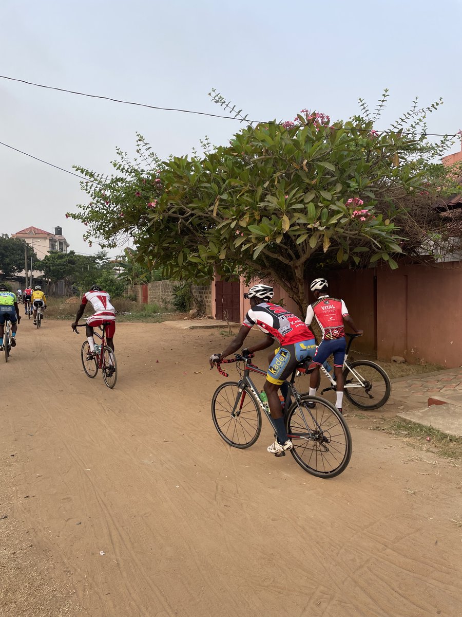 CyclingAfrica's tweet photo. This month #TeamAfricaRising is in #Benin working with @Febecy training coaches and riders ahead of the @UCI_cycling African Conti Champs in Ghana February 8 - 17th. Benin is fortunate to be a close neighbor so will be bringing a FULL team! Stay tuned...

#africarising #cycling https://t.co/vC8BcCh5wf
