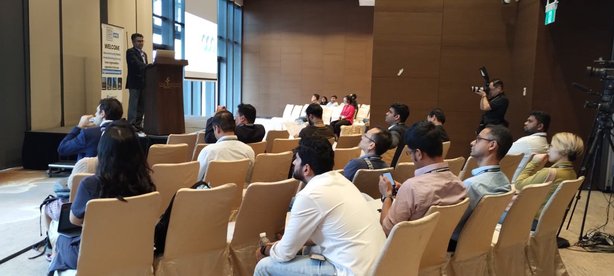apacdis's tweet photo. Sreekanth Raghunath, PhD. - Data Science Lead, MANN+HUMMEL, Singapore, is sharing the concept of the Productionised IoT and Enterprise data solutions at Mann+Hummel.

#data2030 #apacdis #digitaltransformation #iot #singapore #datascience #data #ai https://t.co/KDbyRvMdM0