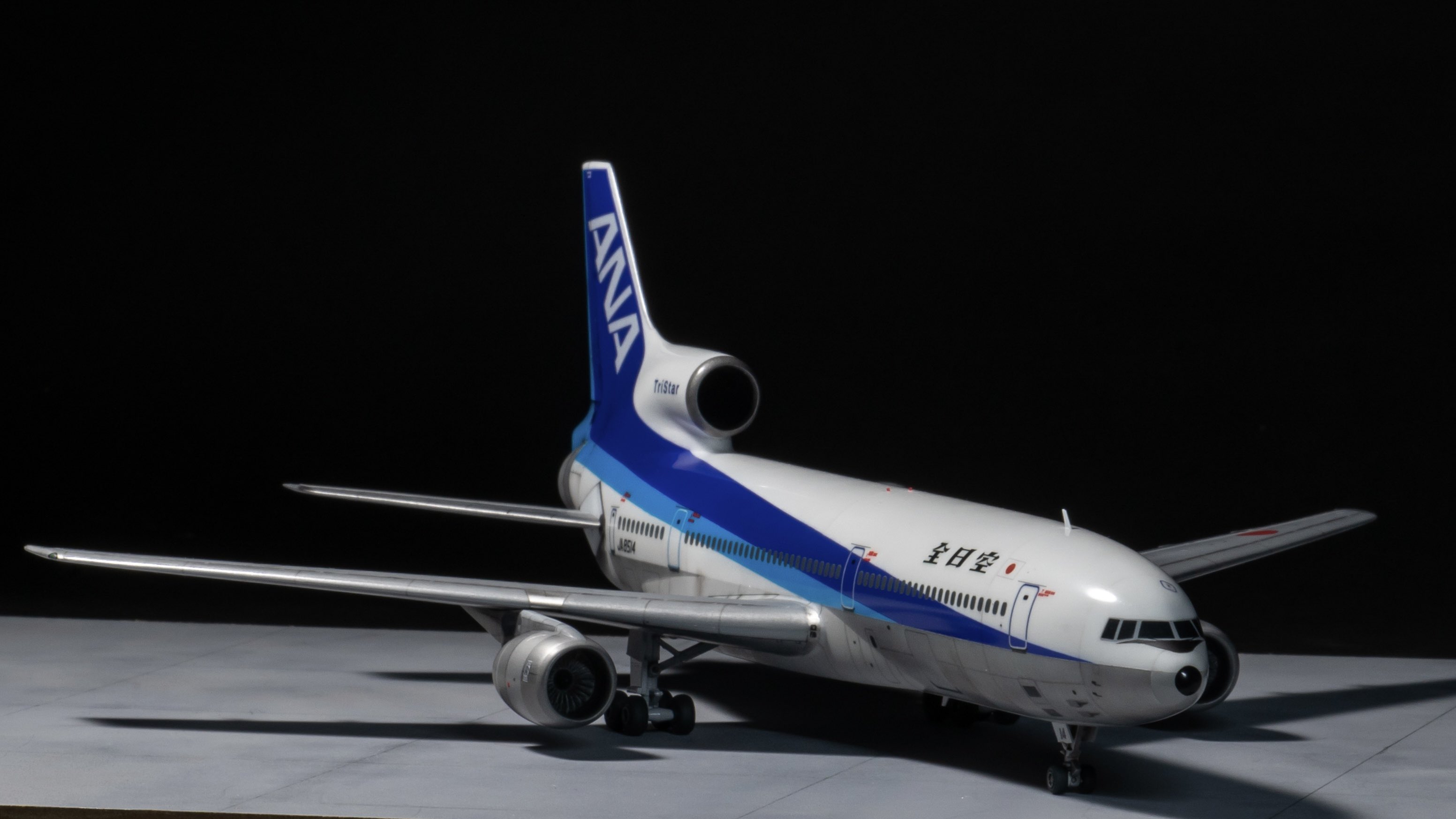 ハセガワ1/200ロッキードL-1011トライスター完成品 ファッションの ハセガワ1/200ロッキード・トライスター 創立