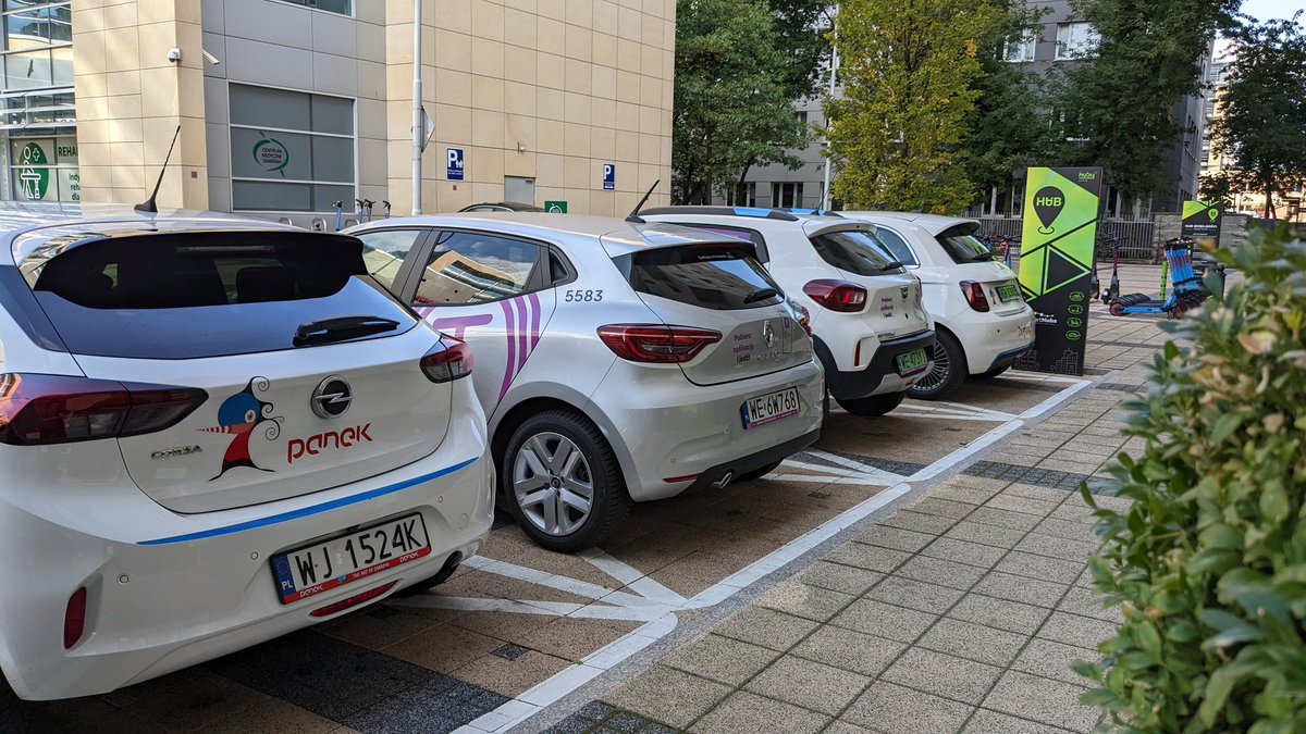 HubyMobilnosci's tweet photo. @AutonaminutyOrg A usługi @Panek_CS i @traficar_pl dostępne są w multimodalnych "Hubach Mobilności", które dają dostęp do niemalże 100% rynku operatorów #CarSharing w Polsce. https://t.co/5giBZxBOMt