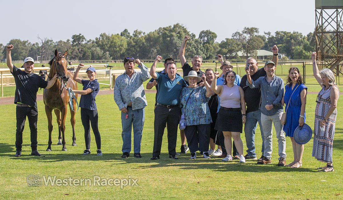 WesternRacepix's tweet photo. Race to race double for @l_aqdar ! SHEER MAGNUM - Pinjarra Thurs 12th January @PinjarraPark #WesternRacepix #PinjarraRaces

More 📸 https://t.co/SigLznY1t7 https://t.co/burtaD6NZO