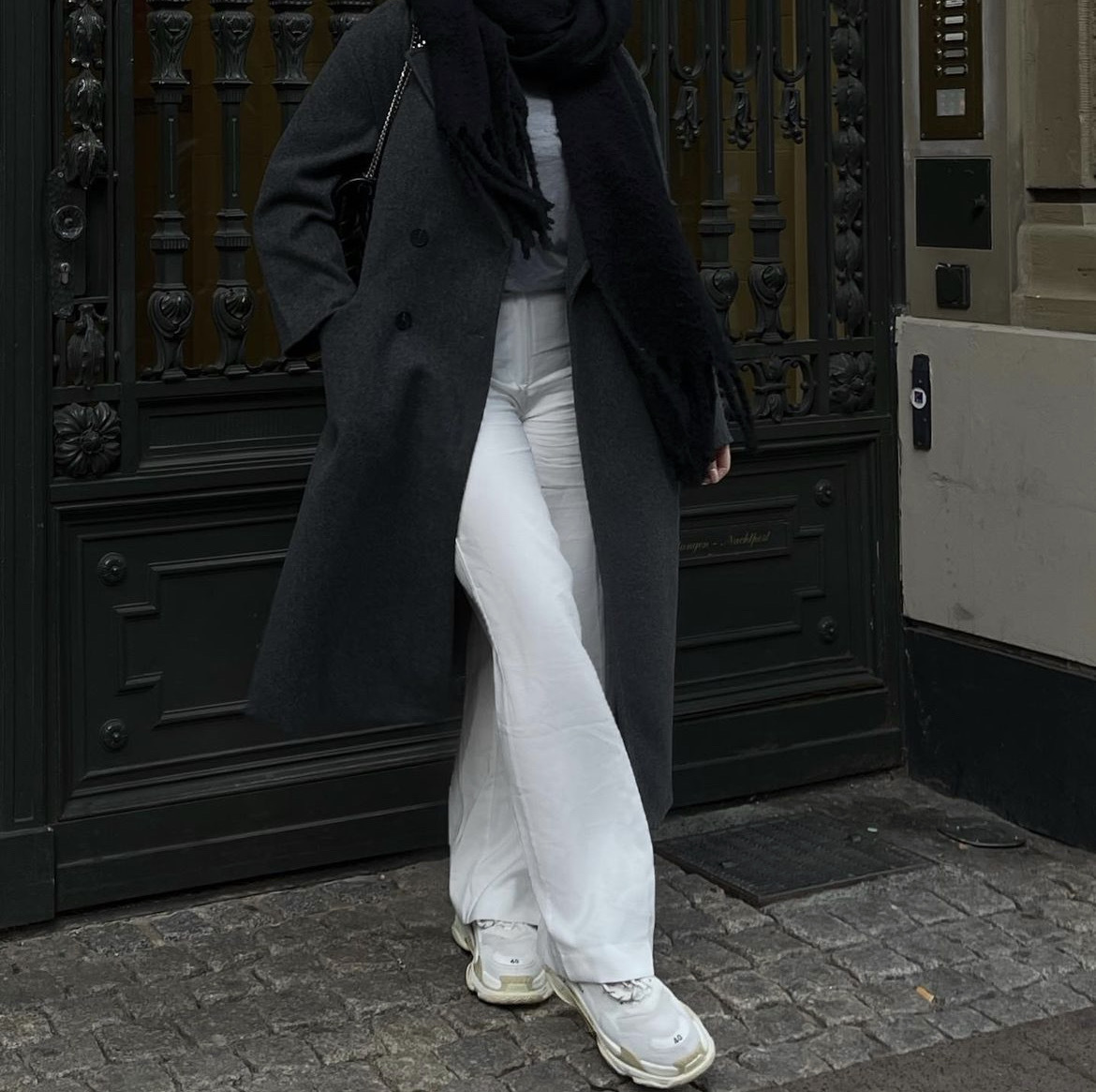 MayaWal48270893's tweet photo. #WhiteMood #WhiteIsClear #fashionstyle #lovewhite https://t.co/iGc2SLPyc7