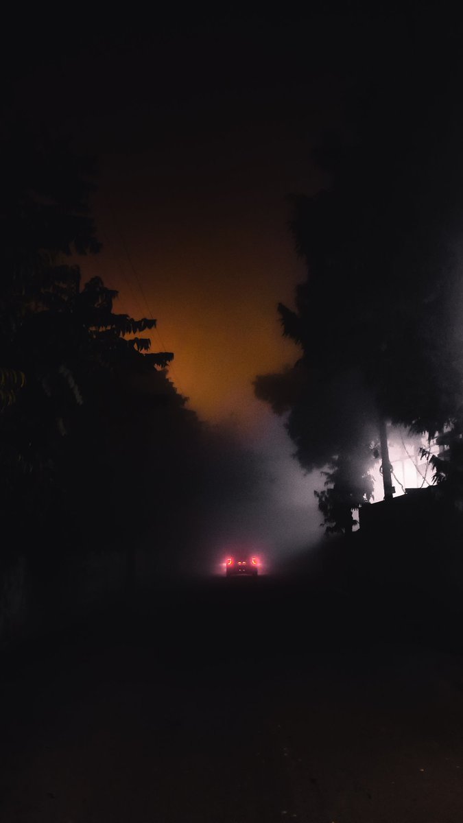 I like the night. Without the dark, we'd never see the stars.
.
.
.
.
#photooftheday #photography #streetphotography #photography📷 #streetphotograph #streetphotos #Lucknow #photos #cityofnawabs #photographylovers #nightpic #nightphotography #nightview