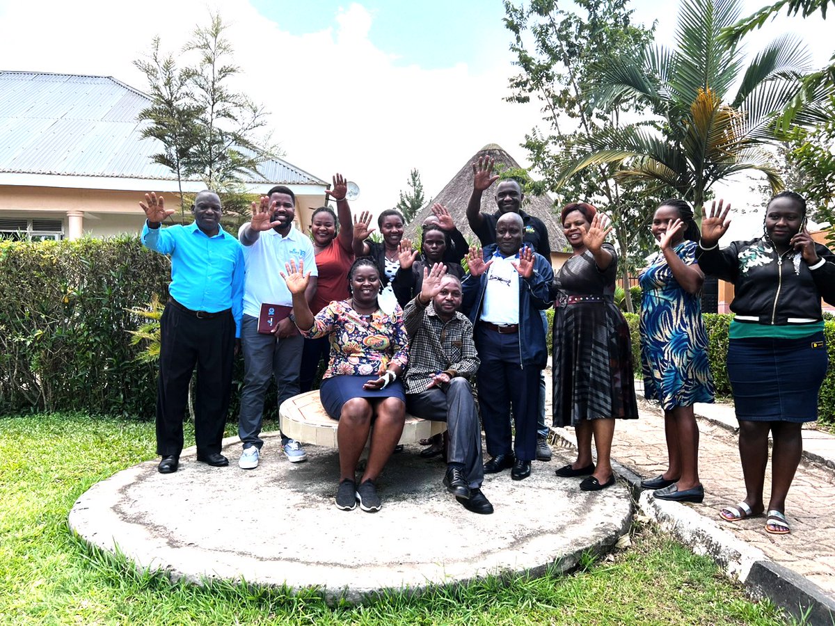 reachahand's tweet photo. The right to health includes entitlement to good health care and information. Together with partners from the Association of Opstetricians and gynecologists and Buhinga regional referral hospital, we conducted a training for health workers in Kasese.
#UdecideUG https://t.co/N74kPUdVDY