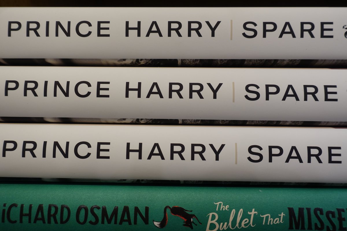 LittleApple Bookshop tweet media