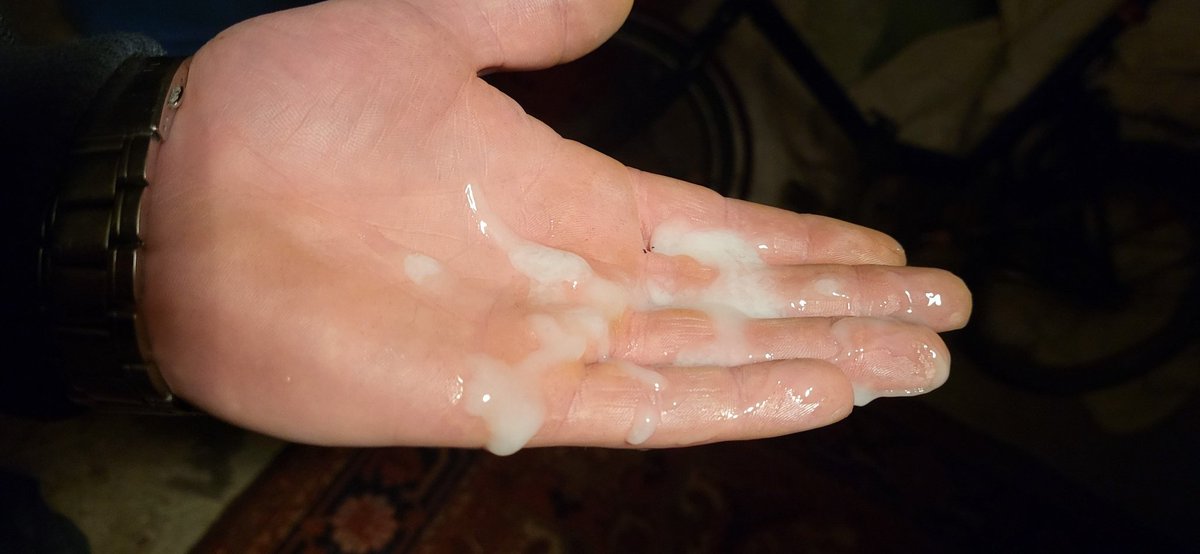 hornydude_94's tweet photo. Cumming togheter on my hand🥰 #thickcum #thickjizz #thickload #cum #jizz #cumming #cumshot #freshload https://t.co/e1KWQpq01U
