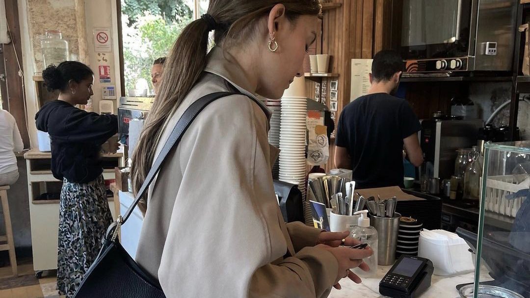 malusokay's tweet photo. Early mornings with lots of coffee and good books ♡ https://t.co/eBOLOTDSPv