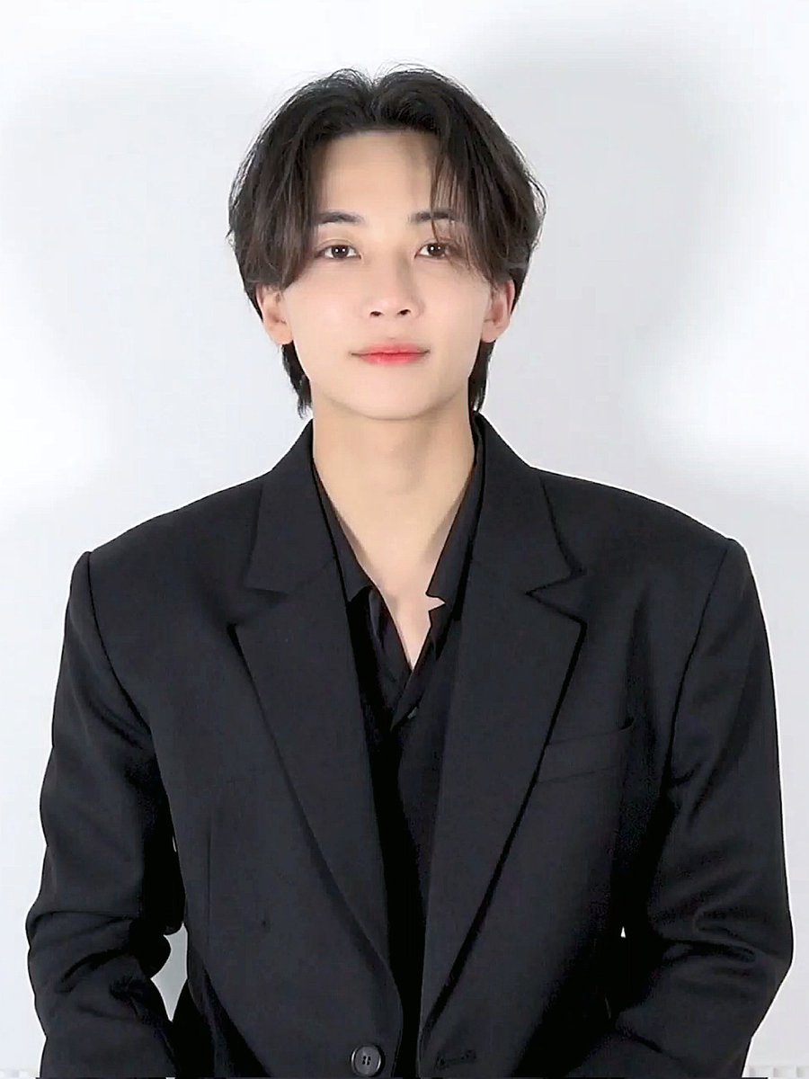 까망:) tweet media