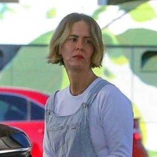 ceceunfairley's tweet image. Me patiently waiting for #Ratched Season 2 hihihihihi