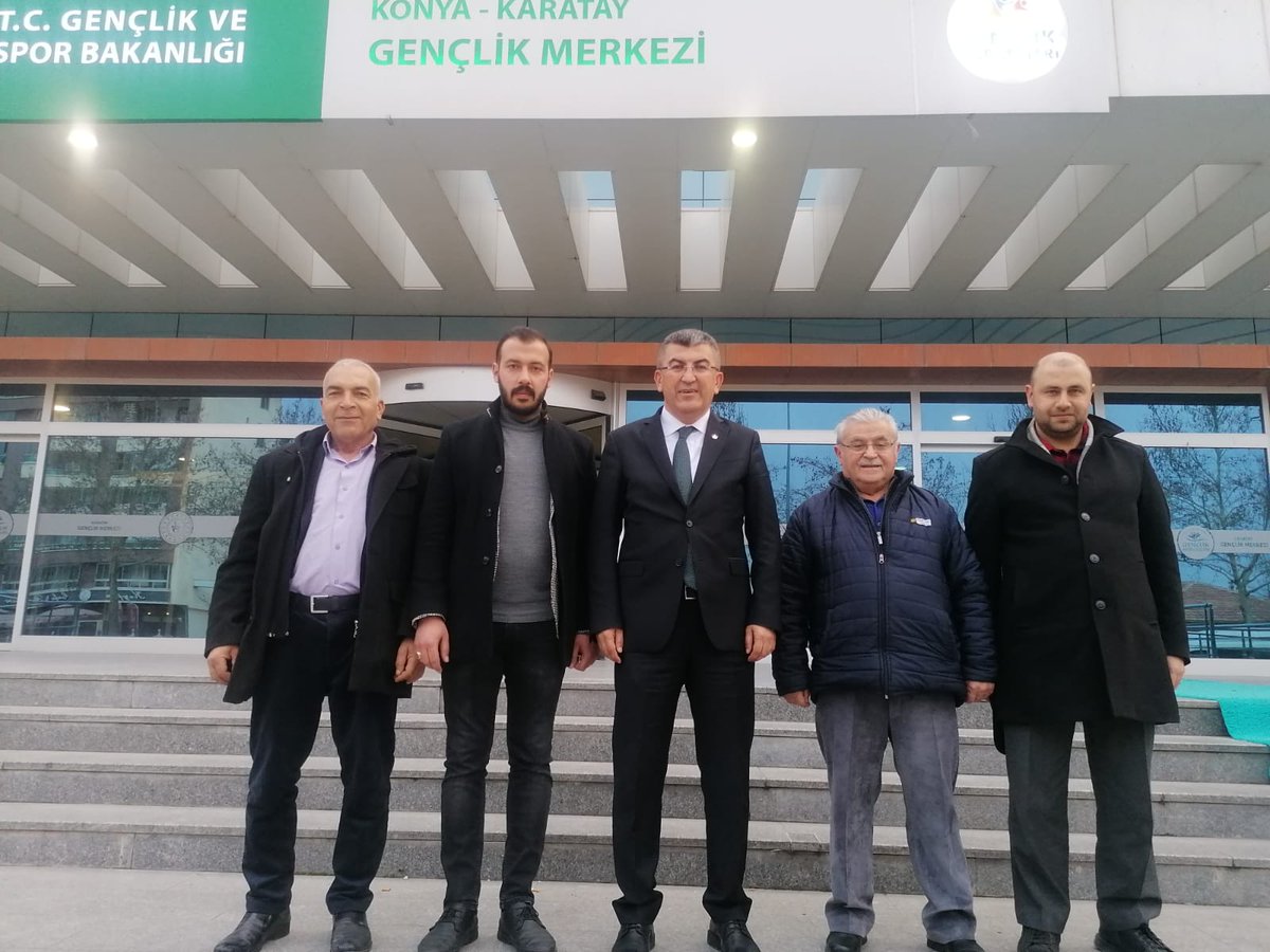 Türkiye Boks Federasyonu tarafından düzenlenen okullar arası boks müsabakalarının madalya törenine katıldık.

Dereceye giren sporcularımıza ödüllerini takdim ettik.

Gençlerimizi tekrar tebrik eder, başarılarının devamını dileriz.