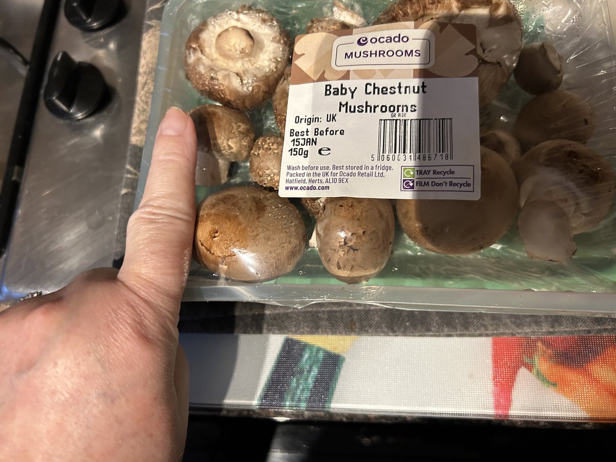 Nats312's tweet photo. @Ocado very disappointed with my ‘baby’ chestnut mushrooms! Not sure what planet they are from, but some big ass giants must live there. (Finger for context on size!) https://t.co/YgNjZ8KwF3