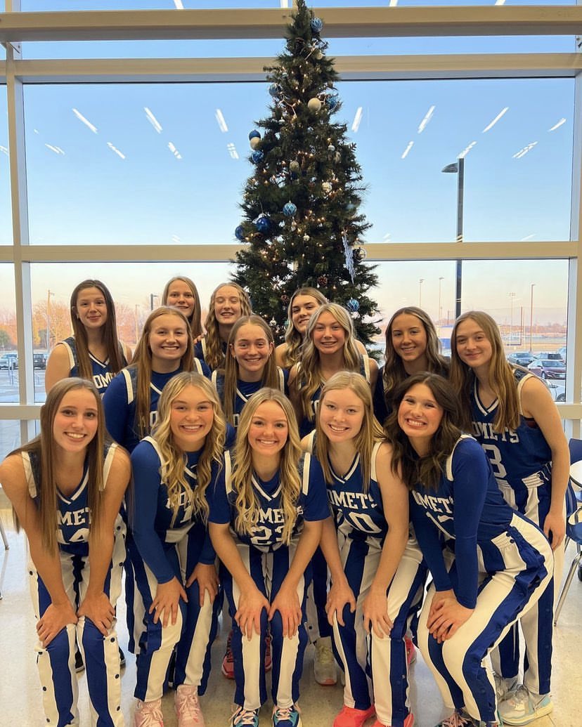 HUGE DOUBLE HEADER TONIGHT👀
📆 Thursday, January 12th
🏀 KoMets ☄️ vs. Bears 🐻 
📍 Home Federal Arena
⏰ Girls- 6:00 P.M. 
      Boys- 7:45 P.M.
📺 KM Activities
⚪️ WHITE OUT ⚪️  
<a href="/KM_Activities/">KM Activities</a> <a href="/KoMetHoops/">KoMet Girls Hoops</a> <a href="/KoMetsBBHoops/">KoMets Boys Basketball</a>