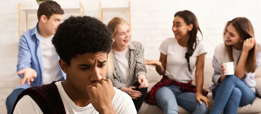 CXCounselors's tweet image. Imposter syndrome is real and disproportionally affects students of color. Here's a look at what it is and effective ways students can combat it for success in high school, college, and beyond. buff.ly/3GUPQMX 

@CieraGrahamPhD  
#impostersyndrome #studentsofcolor