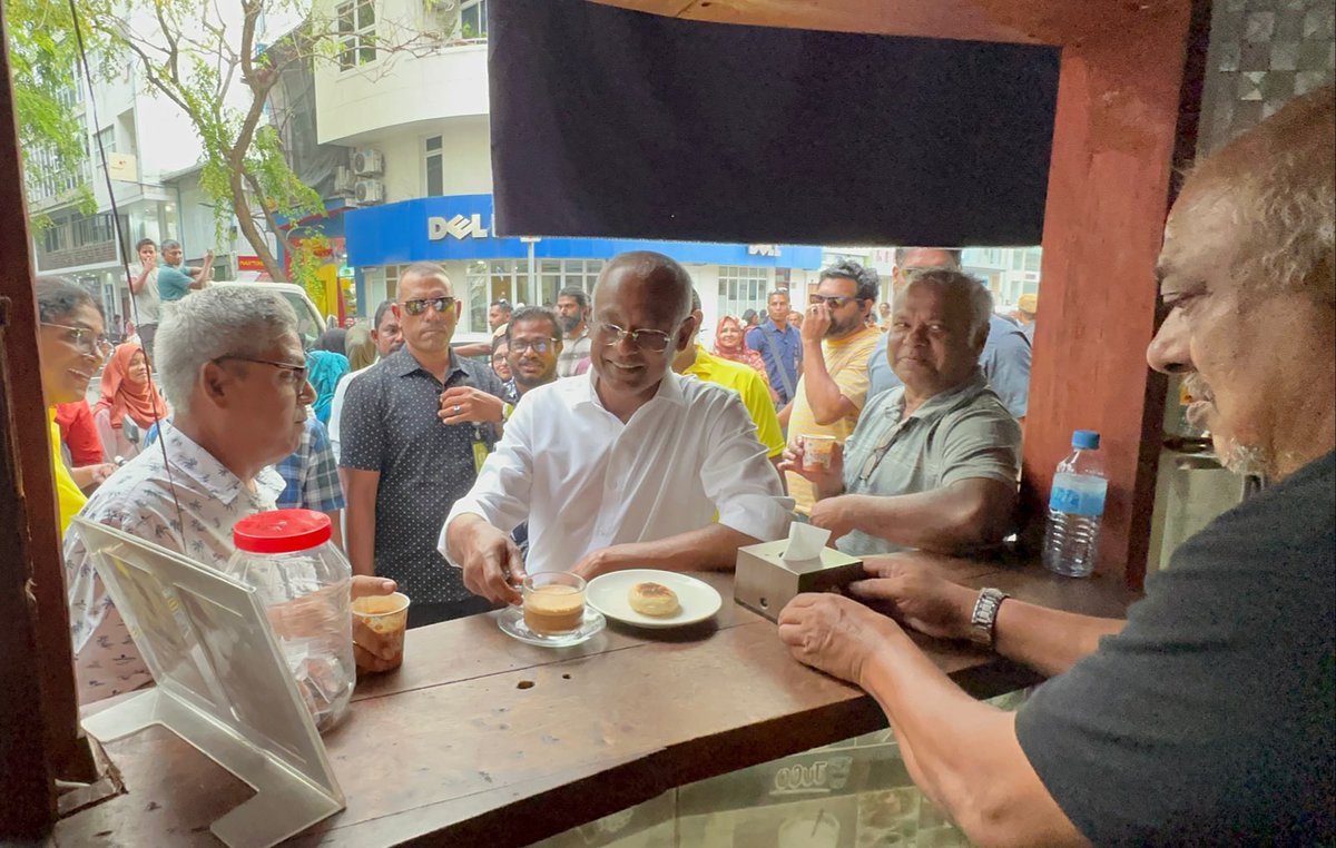 charly_thuthu's tweet photo. ހިތްތިރި ރައީސް ❤️

#MDPKuriah 
#Ibu2023 https://t.co/Jj4QFReuEi