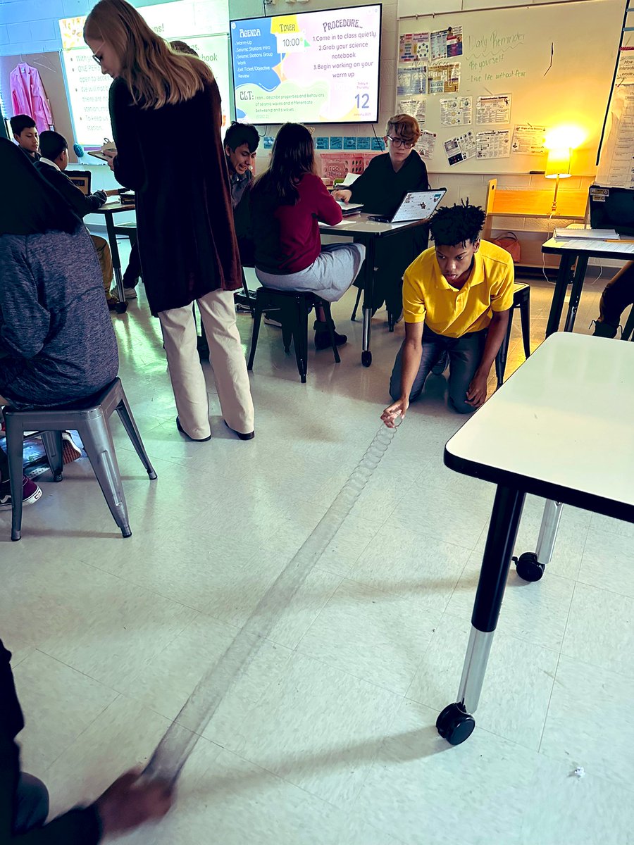 johnriceedu's tweet photo. We’ve got some great hands-on middle school science learning at Howard Connect Academy! @hamcoschools students are using slinkies to model and differentiate wave types. https://t.co/WJn5DqYgTW