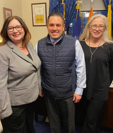 HANYScomm's tweet photo. Getting to work in 2023! 
HANYS leaders are in D.C. meeting with NY members of congress and advancing the priorities of NY hospitals and healthcare organizations. We're looking forward to working together in the coming year. https://t.co/SHsia4N1zk