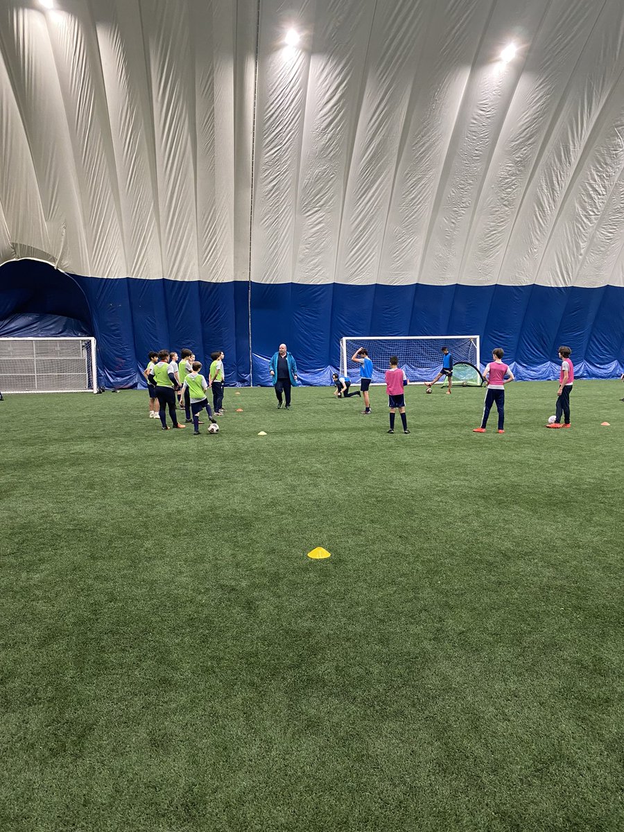 Working on possession and directional first touch with <a href="/OttawaCitySC/">Ottawa City SC</a> U14 boys ❤️⚽️