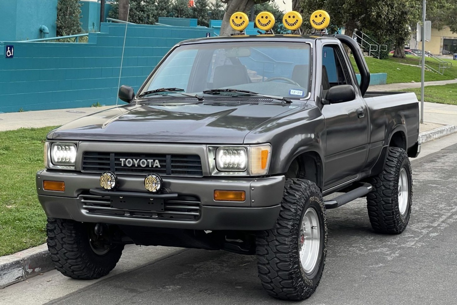 1990 Toyota Pickup That Traveled The Globe, 42% OFF